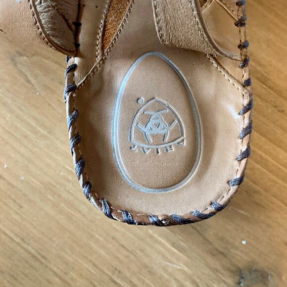 Ariat Women's Sandal Tan Leather Strappy Slide Buckle Strap Size 11B Heel - Picture 12 of 16
